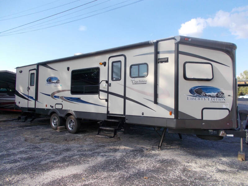 2014 Coachmen RV Liberty Edition