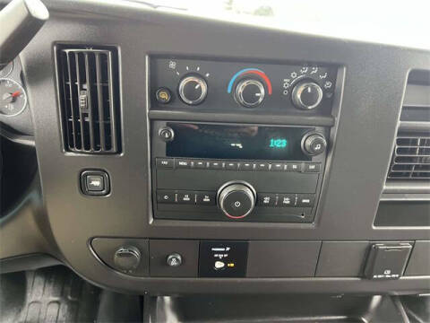 2024 Chevrolet Express 2500