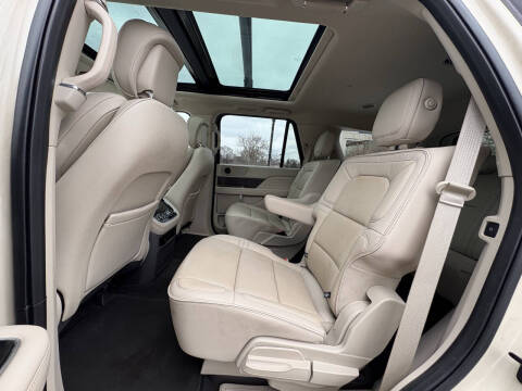 2018 Lincoln Navigator Select