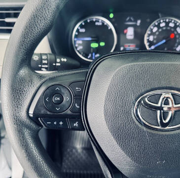 2020 Toyota RAV4 Hybrid XLE