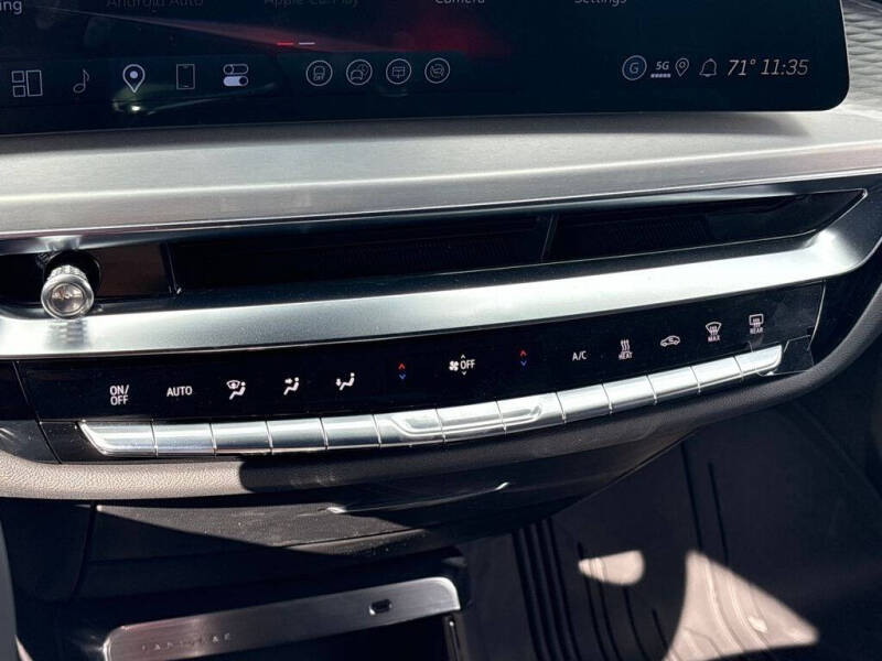 2026 Cadillac LYRIQ-V