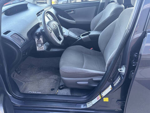 2014 Toyota Prius Two