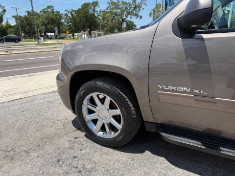 2013 GMC Yukon XL SLT
