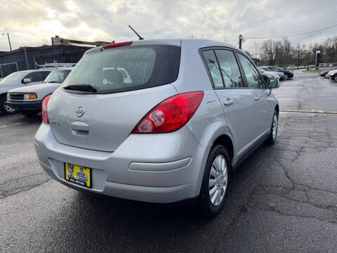 2010 Nissan Versa 1.8 S