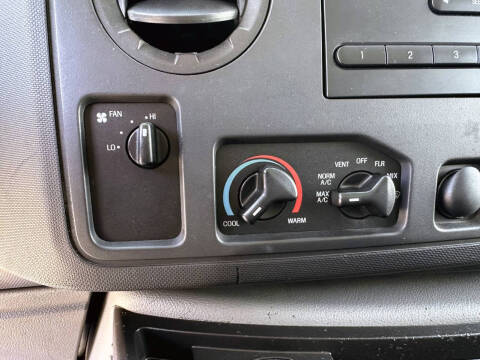 2010 Ford E-Series E-250