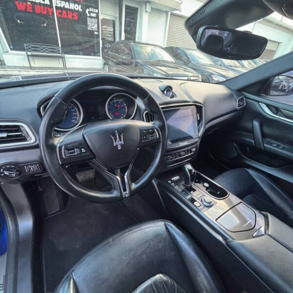 2017 Maserati Ghibli