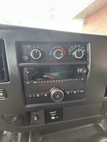 2015 GMC Savana 2500