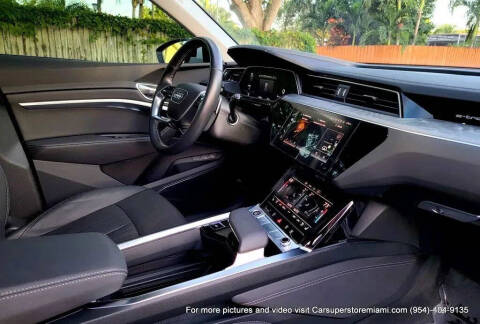 2021 Audi e-tron quattro Premium Plus