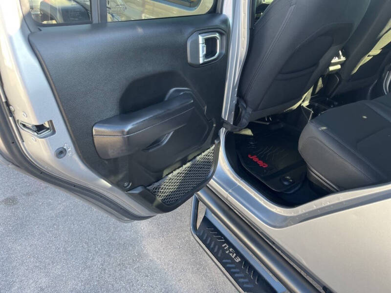 2020 Jeep Gladiator Sport