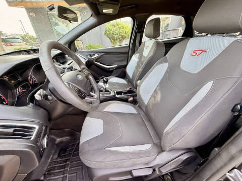 2017 Ford Focus ST
