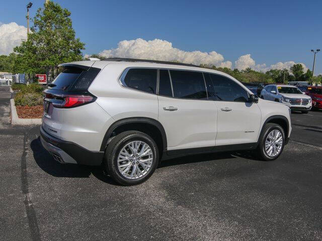 2024 GMC Acadia Elevation