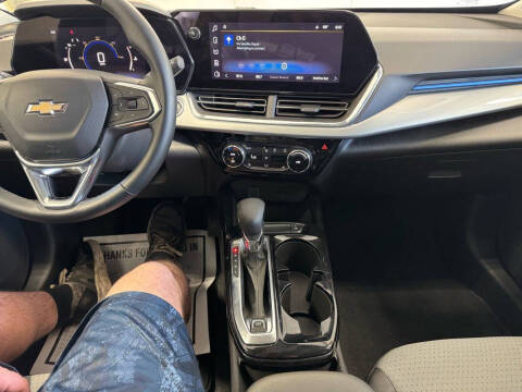 2025 Chevrolet Trax LT
