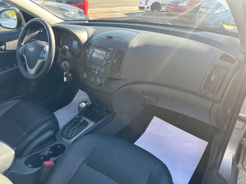 2011 Hyundai Elantra Touring SE