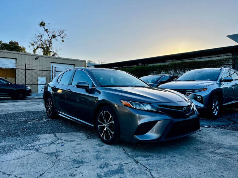 2019 Toyota Camry SE