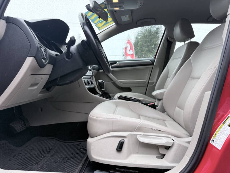 2015 Volkswagen Golf TSI S