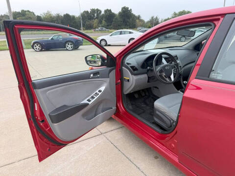 2014 Hyundai Accent SE