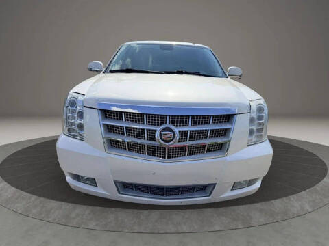 2013 Cadillac Escalade Platinum Edition