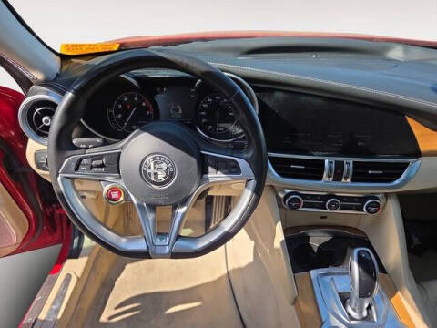 2017 Alfa Romeo Giulia Ti