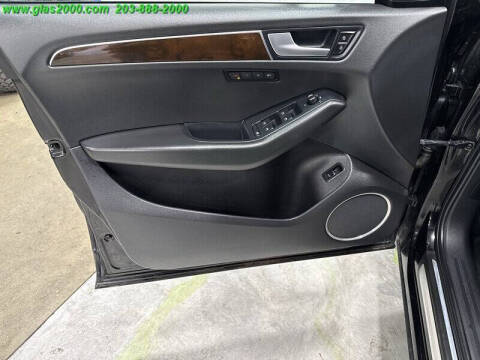 2012 Audi Q5 3.2 quattro Premium Plus