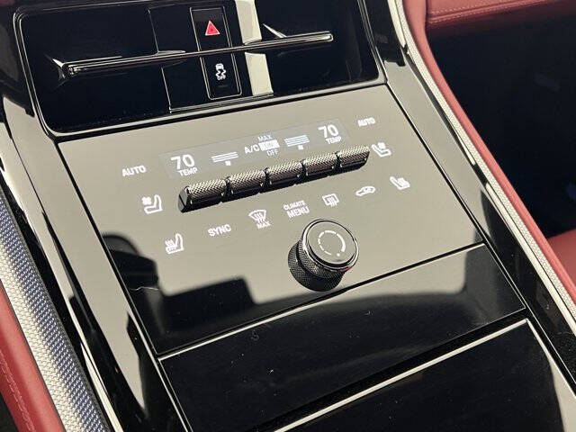 2025 Porsche Panamera 4