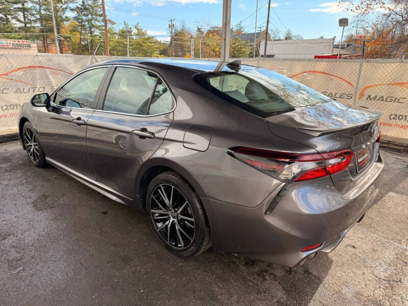 2023 Toyota Camry Hybrid