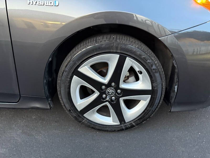 2016 Toyota Prius Three Touring