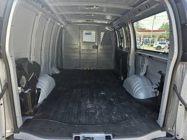 2024 Chevrolet Express 2500