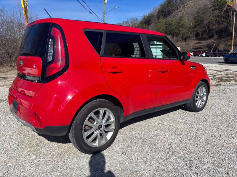 2017 Kia Soul +