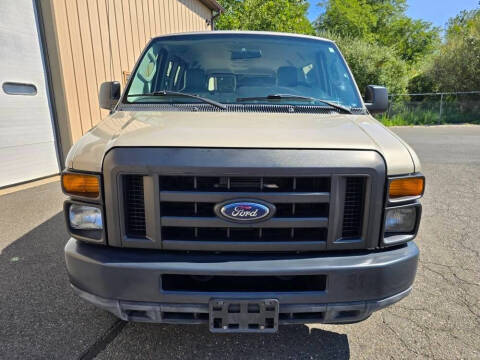 2012 Ford E-Series E-350 SD