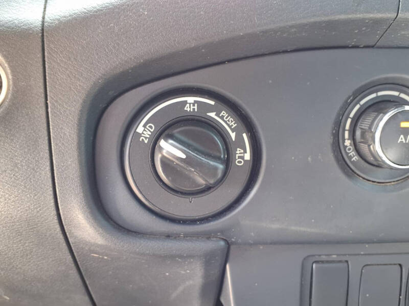2023 Nissan Frontier SV
