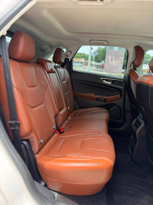 2015 Ford Edge Titanium - Photo 31