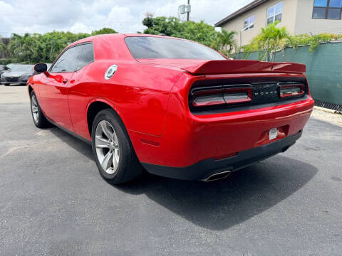 2021 Dodge Challenger SXT