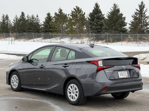 2022 Toyota Prius LE