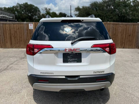 2017 GMC Acadia SLE-2