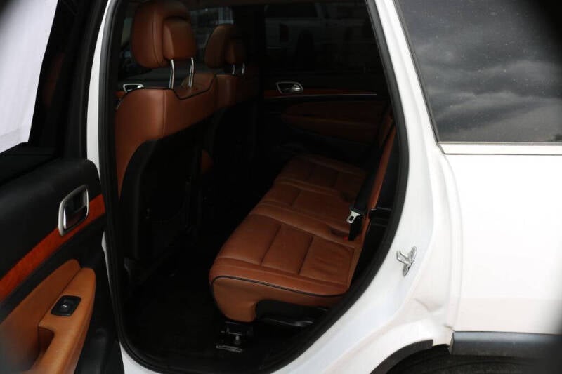 Image 10 of 2013 Jeep Grand Cherokee Overland