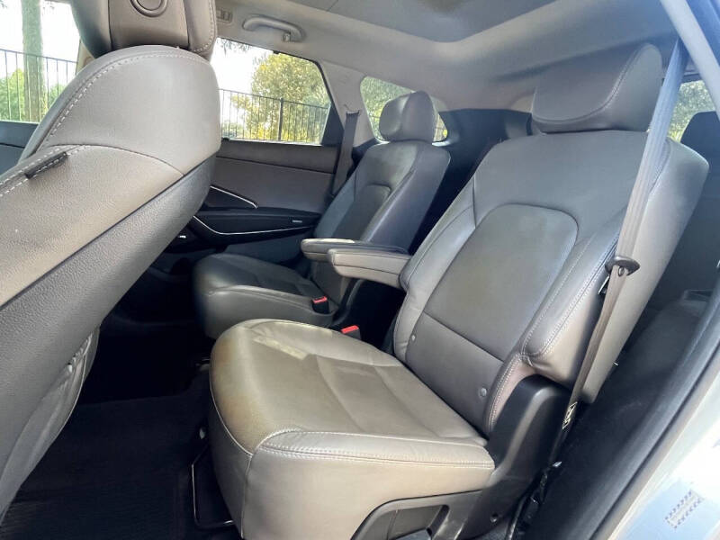 2018 Hyundai Santa Fe Limited Ultimate