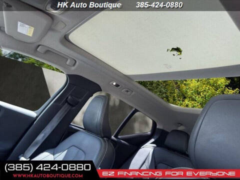 2019 Volvo XC40 T5 Momentum