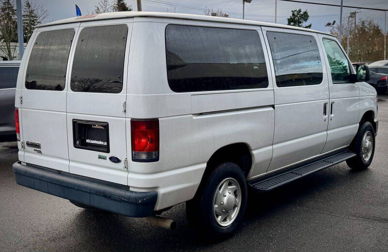 2013 Ford E-Series E-350 SD XLT