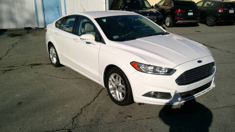 2014 Ford Fusion SE