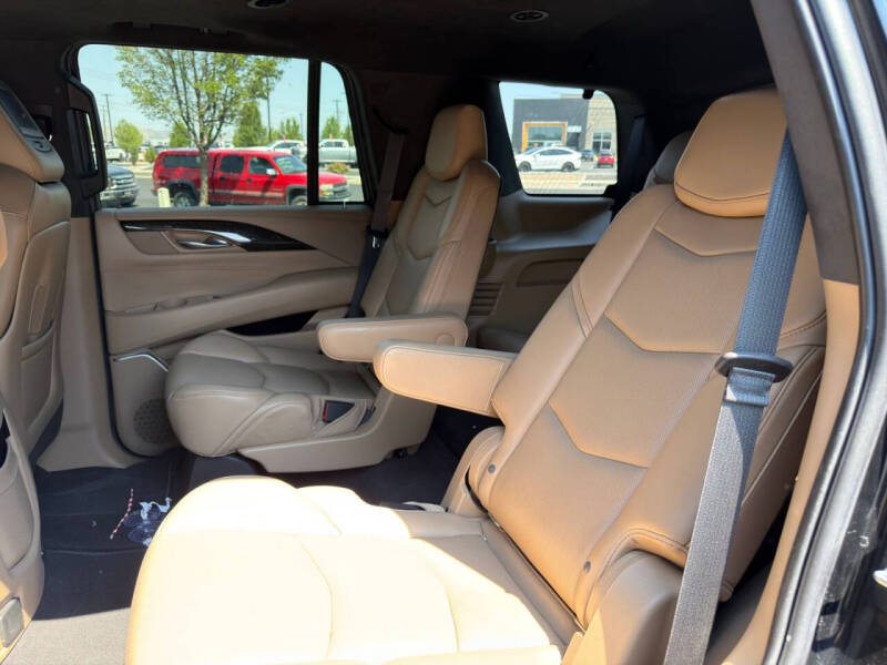 2019 Cadillac Escalade Platinum