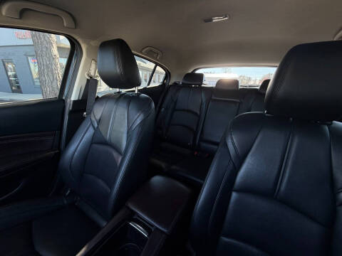 2018 Mazda MAZDA3 Touring