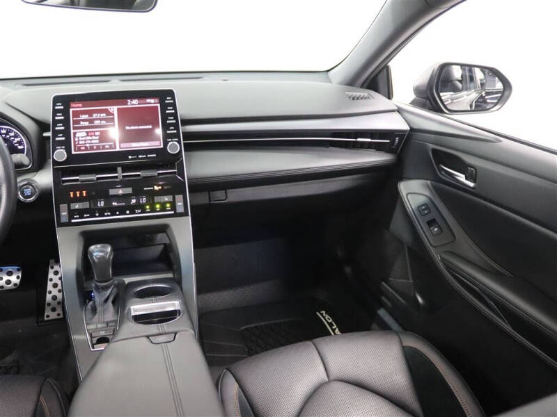 2021 Toyota Avalon XSE Nightshade