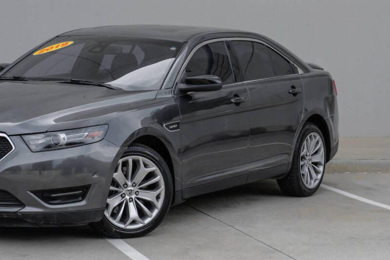2019 Ford Taurus SHO