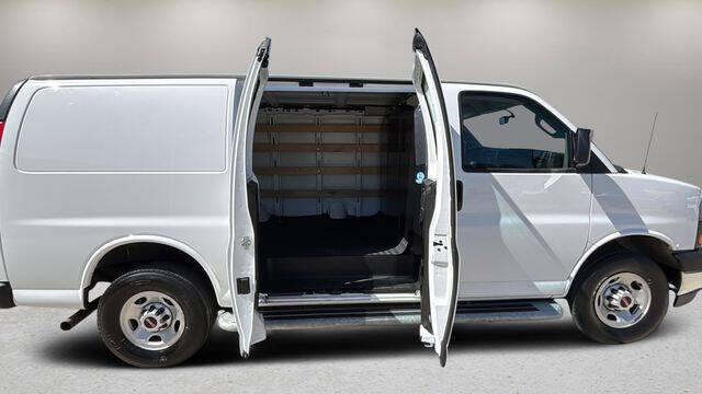 2024 GMC Savana 2500