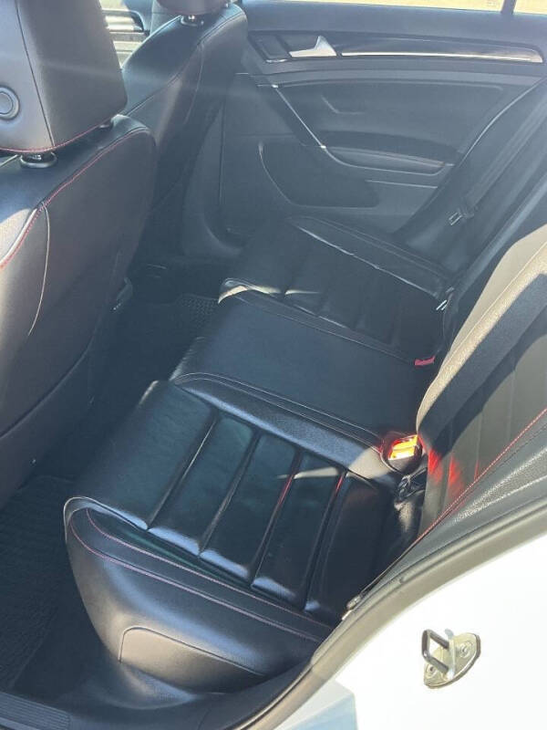 2016 Volkswagen Golf GTI Autobahn