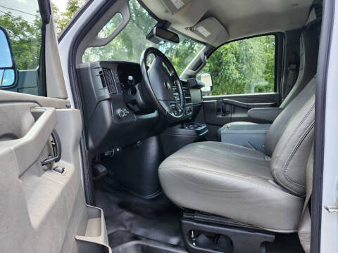 2020 Chevrolet Express 3500