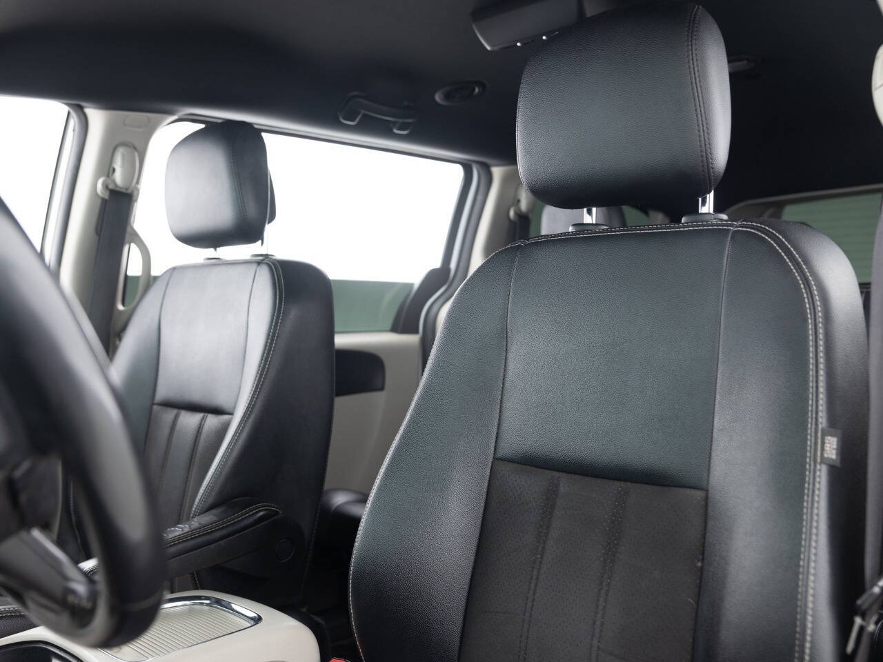 Used Car 2019 Dodge Grand Caravan  Sxt 4dr Mini Van For Sale Under $12,000 In Coal City, Illinois