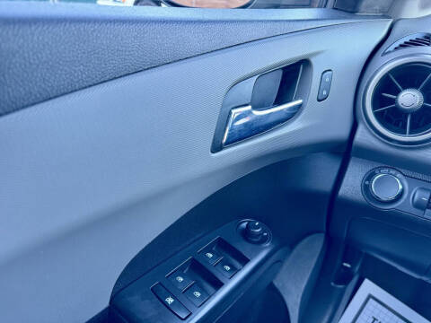 2014 Chevrolet Sonic LT Auto