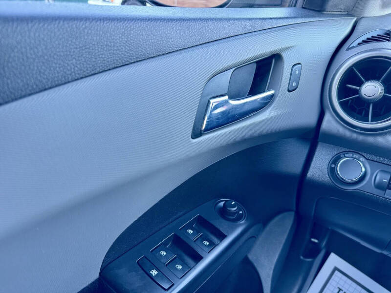 2014 Chevrolet Sonic LT Auto