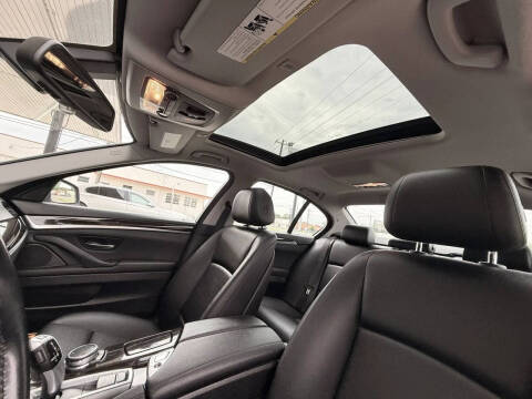 2015 BMW 5 Series 528i